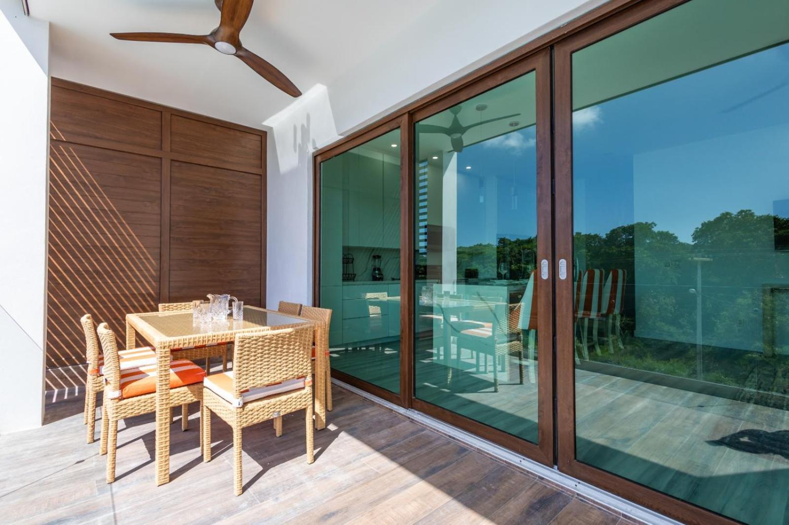 Acqua Di Mare Resort West Bay Εξωτερικό φωτογραφία
